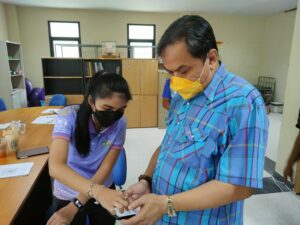 ระบบลงเวลาเข้า-ออกงาน