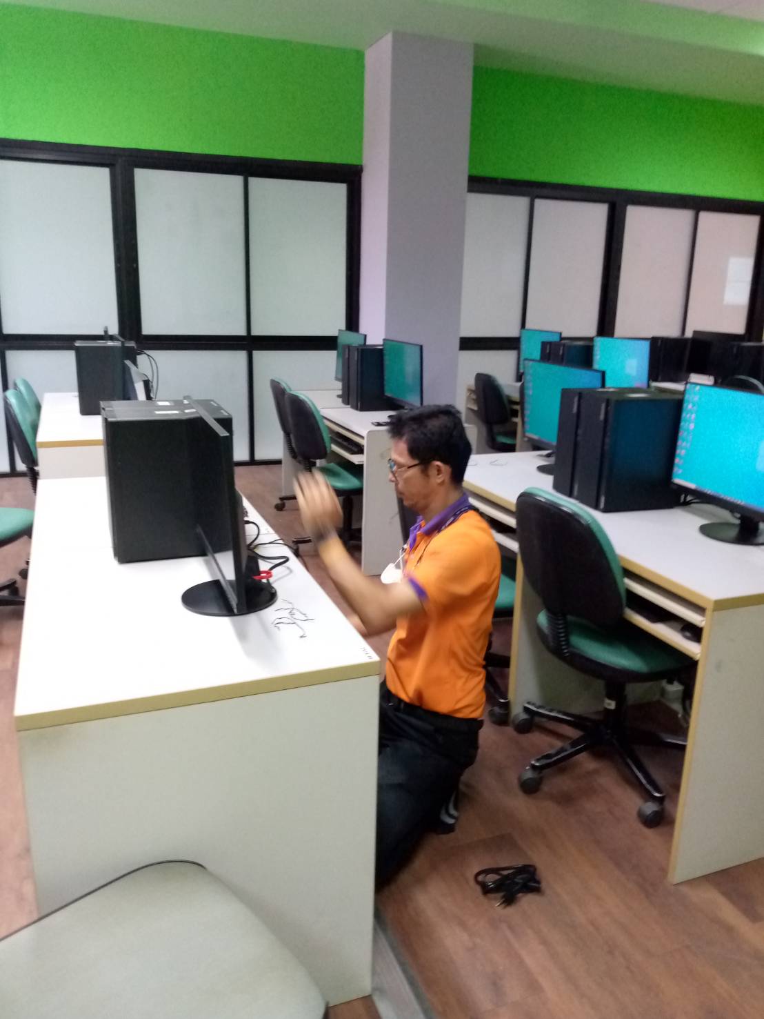 ติดตั้งคอมพิวเตอร์