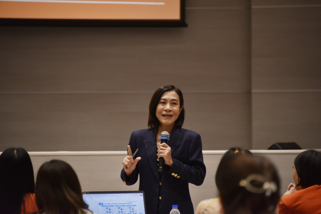 ศทท. จัดประชุมระดมความคิดเห็นจากผู้มีส่วนได้ส่วนเสีย กลุ่มพนักงานวิชาการ เพื่อร่วมกันกำหนดแนวทางและจัดทำแผนปฏิบัติการดิจิทัล มหาวิทยาลัยวลัยลักษณ์ พ.ศ. 2568-2571