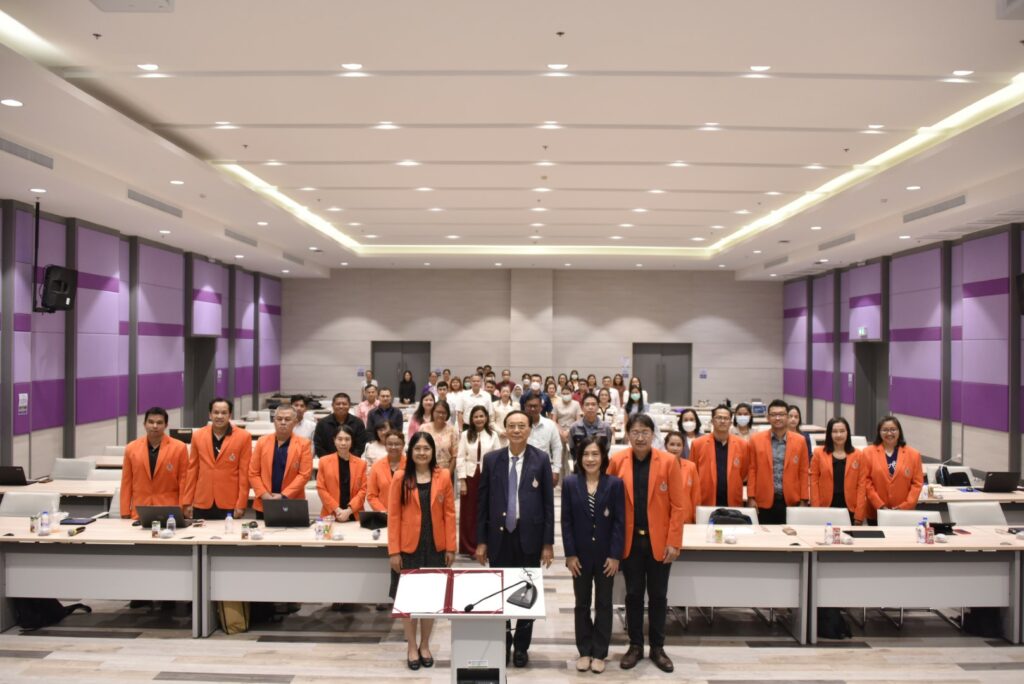 ศทท. จัดประชุมระดมความคิดเห็นจากผู้มีส่วนได้ส่วนเสีย กลุ่มพนักงานวิชาการ เพื่อร่วมกันกำหนดแนวทางและจัดทำแผนปฏิบัติการดิจิทัล มหาวิทยาลัยวลัยลักษณ์ พ.ศ. 2568-2571