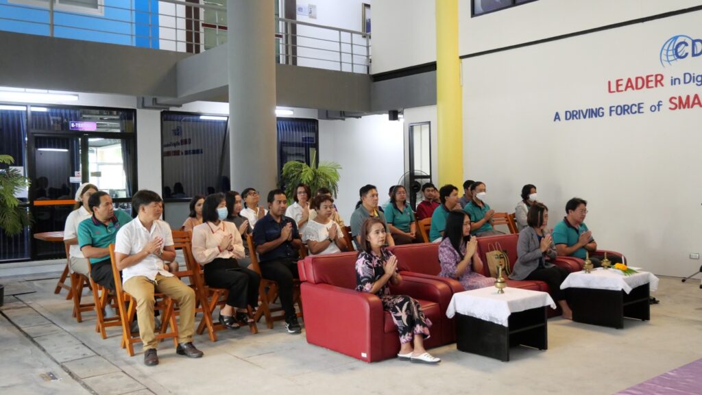 ศูนย์เทคโนโลยีดิจิทัล ม.วลัยลักษณ์ จัดพิธีทำบุญเพื่อความเป็นสิริมงคล และจัดกิจกรรมเนื่องในโอกาสปีใหม่ 2568